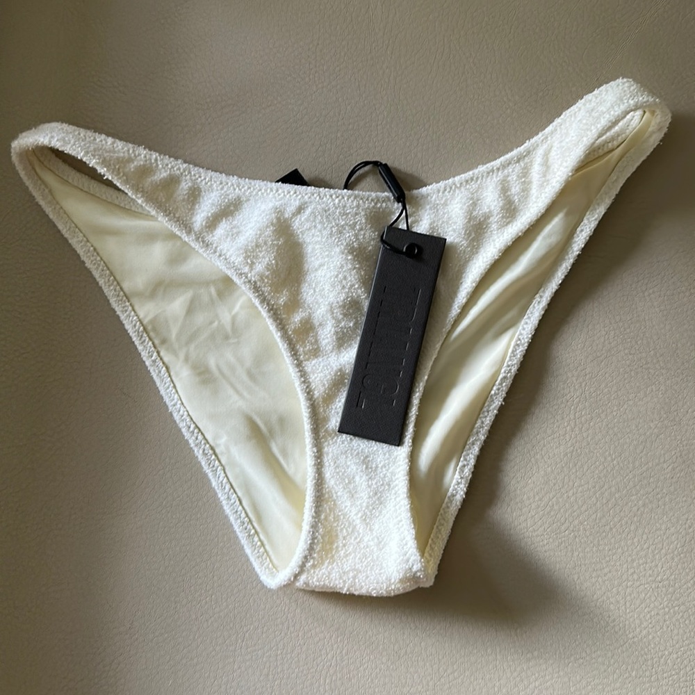 TRIANGL NWT MICA CHEEKY BOTTOM SZ SMALL